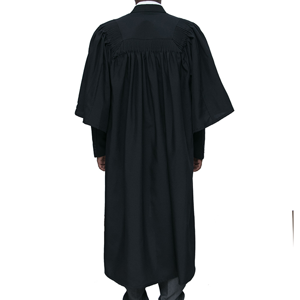 Lawyers gown hi-res stock photography and images - Alamy